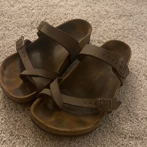 Birkenstock size 38 army green straps